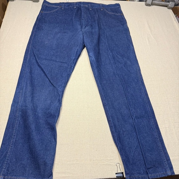 Wrangler 13MWZ Jeans Men 46x32 Blue Cowboy Cut Medium Wash Western Cowboy Denim - Picture 2 of 6